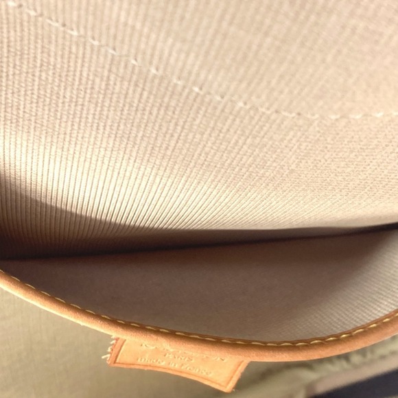 LOUIS VUITTON Authentic Brown Monogram Canvas Tote Bag - Picture 14 of 14